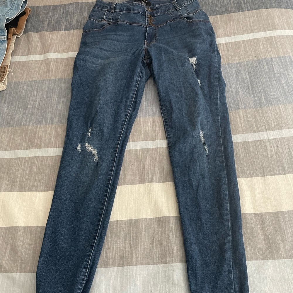 super high waisted, butt shaping